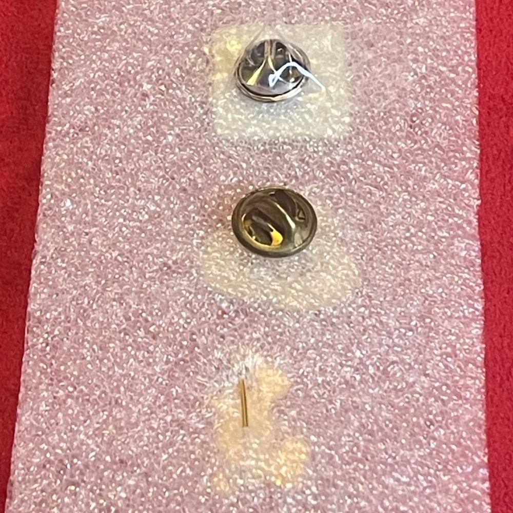 DISNEY Mickey Pin+Vintage Enamel Snake Pin+FREE 2023 WW Pin VINTAGE - Picture 9 of 12